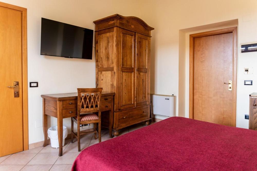 Hotel Rossi Manciano Exterior photo